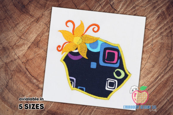 A Seasonal Designer’s Review of the Octagon with Flower Applique